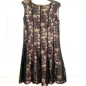 LEVEL EIGHT BLACK LACE OVER CREAM POLYESTER S-16